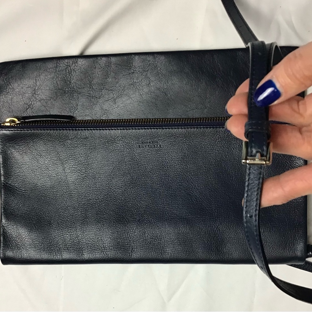Everlane The Foldover Dark Navy Blue Leather Crossbody Bag View 5